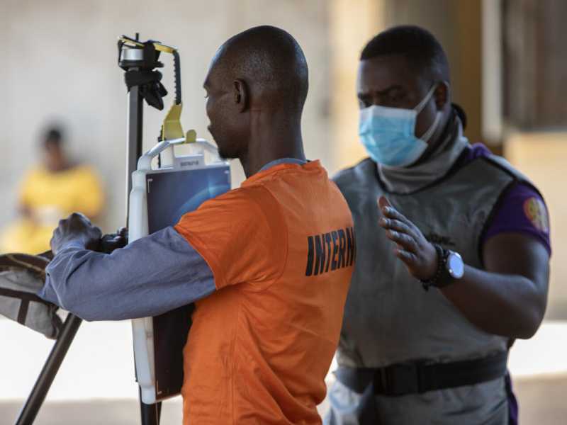 Les prisons mozambicaines utilisent l’intelligence artificielle pour détecter les infections tuberculeuses