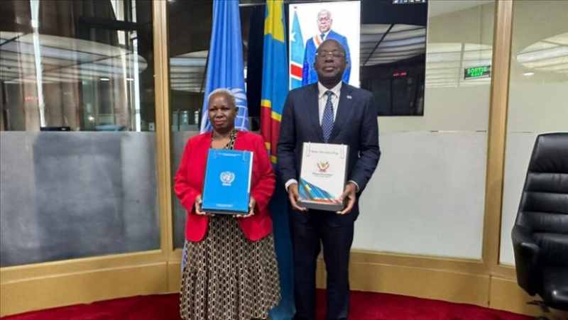 Le gouvernement congolais signe un accord sur le retrait des forces de l'ONU