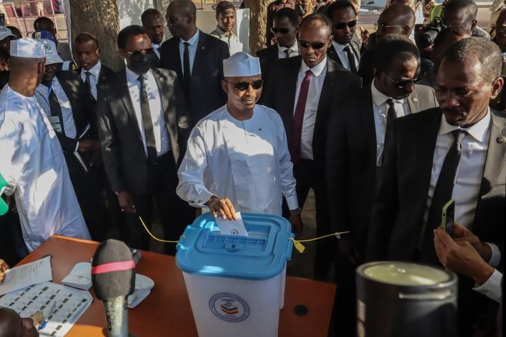 Un référendum sur une nouvelle constitution pour résoudre la crise politique au Tchad