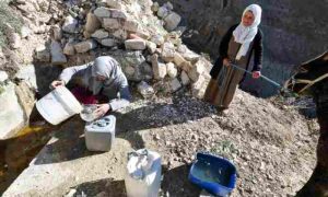 Les habitants du village tunisien d'Ouled Omar souffrent de la pénurie d'eau et du changement climatique