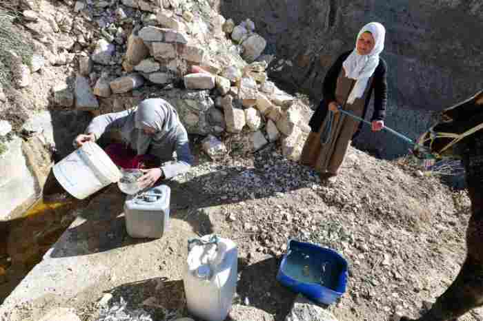 Les habitants du village tunisien d'Ouled Omar souffrent de la pénurie d'eau et du changement climatique