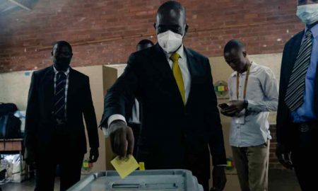 Les Zimbabwéens votent lors d'une élection partielle controversée