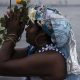 Les fidèles rendent hommage à la déesse afro-brésilienne de la mer lors d'un hommage coutumier au Nouvel An