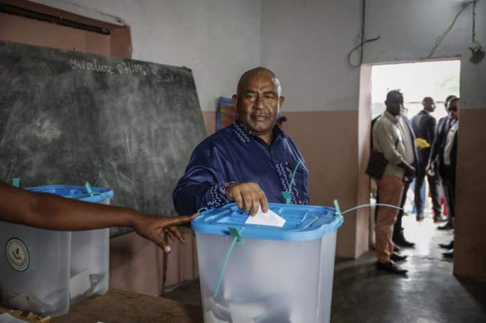 Les Comores organisent des élections présidentielles et l'opposition affirme que le vote a été le théâtre d'irrégularités