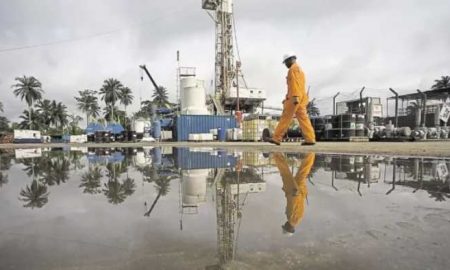 Le Nigeria prévoit de produire 2,6 millions de barils de pétrole par jour d'ici 2026