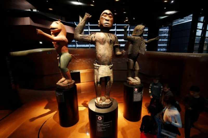 La France et l'Allemagne vont rechercher la provenance des objets africains dans les musées nationaux