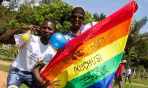 Un militant ougandais des droits LGBTQ poignardé dans un « crime haineux »