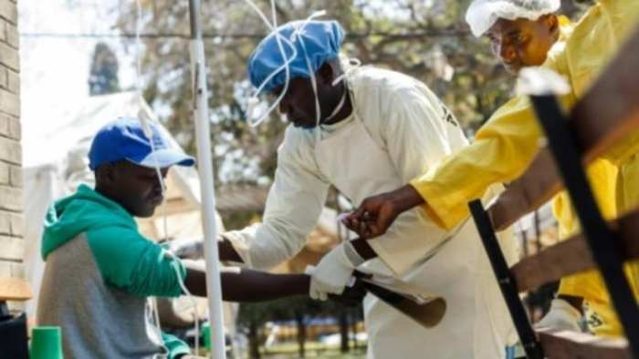 Le Zimbabwe lance une campagne intensive de vaccination contre le choléra