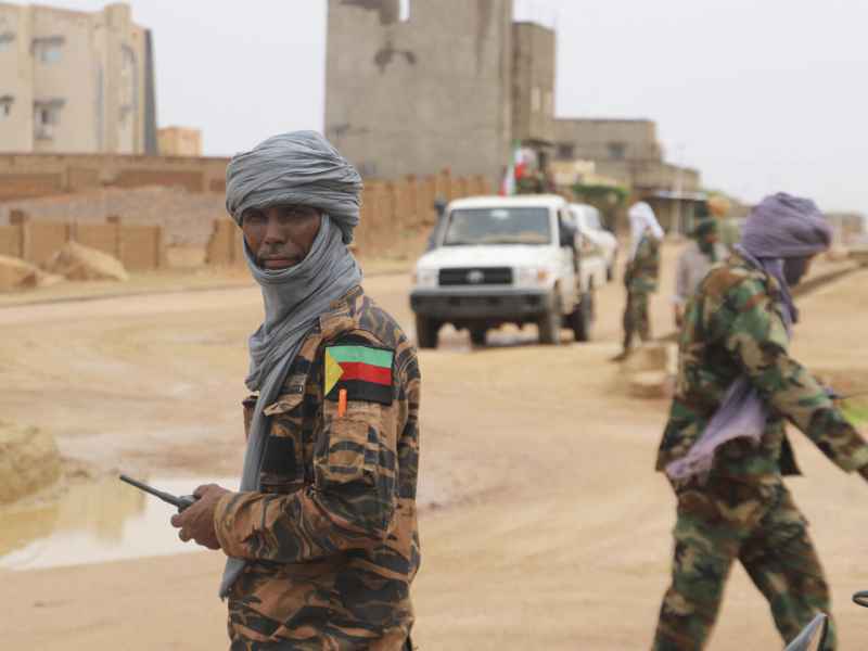 Il n’inclut pas les Mouvements de l’Azawad, une nouvelle entité d’opposition défie les autorités maliennes