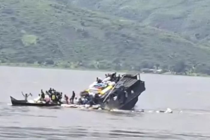 Des dizaines de passagers perdent la vie lors du naufrage d'un bateau au Congo après être entré en collision avec un autre