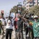 Deux personnes ont été tuées lors de violentes manifestations contre le report des élections présidentielles au Sénégal