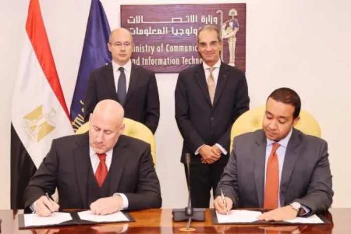 4iG et Telecom Egypt signent les termes d'une coopération pour la création d'un câble sous-marin express