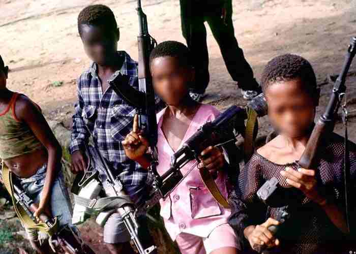 Le Conseil de paix et de sécurité appelle à la fin de l'impunité pour les responsables du recrutement d'enfants en Afrique