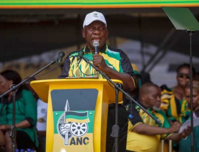 Sondage d'opinion: le parti au pouvoir en Afrique du Sud perdra sa majorité parlementaire
