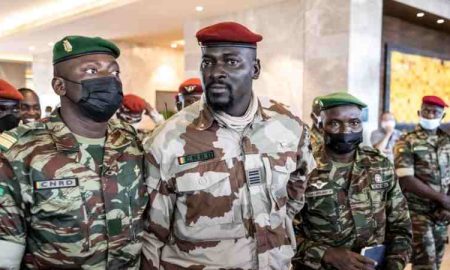 La junte militaire guinéenne laisse entendre qu'elle restera au pouvoir jusqu'en 2025