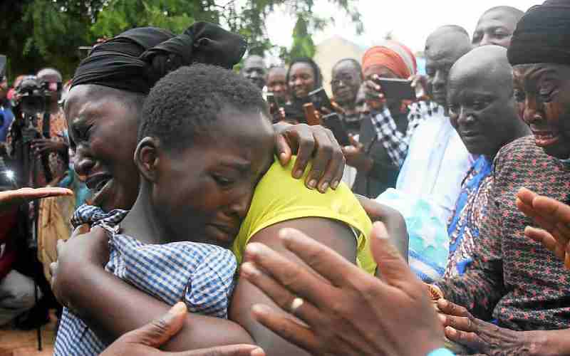 Une tragédie au Nigeria...Des hommes armés kidnappent 200 étudiants dans le nord du pays