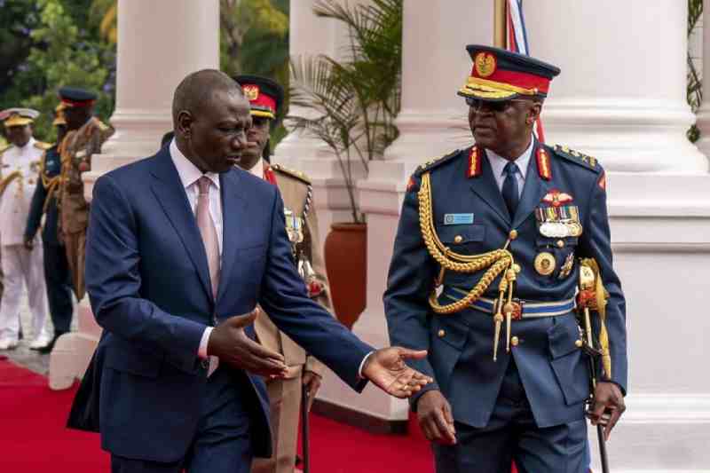 Deuil national au Kenya après la mort du commandant de l'armée du pays dans un accident d'hélicoptère avec neuf autres militaires