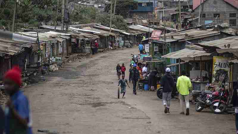 Les combats à l'épée offrent de l'espoir aux jeunes des zones les plus pauvres de Nairobi