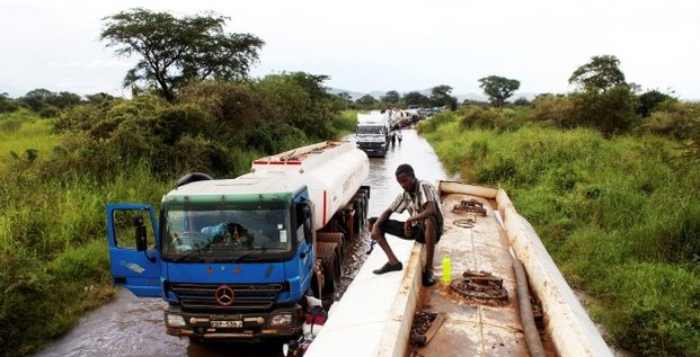 Les autorités sud-soudanaises arrêtent des camions citernes transportant du pétrole de l'ONU pour un différend fiscal