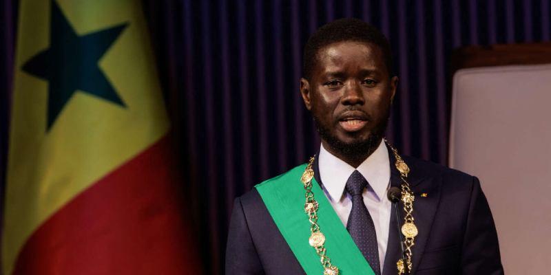 Le nouveau Président sénégalais ordonne à son gouvernement de préparer un "plan d'action" pour relancer l'économie