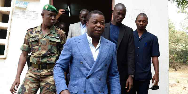 La présidence togolaise répond aux objections de l'opposition et appelle le Parlement à revoir le texte de la nouvelle constitution