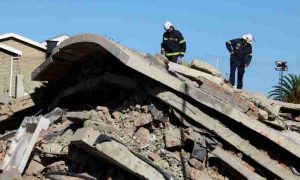 Le bilan de l'effondrement d'un immeuble en Afrique du Sud est passé à 26 morts