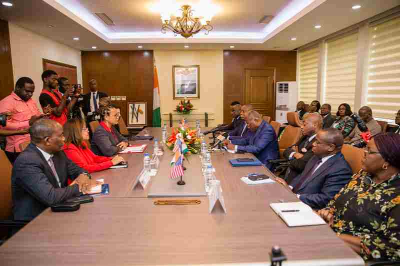 Mémorandum d'entente entre les États-Unis et la Côte d'Ivoire pour lutter contre le terrorisme et la propagation de la désinformation