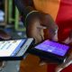 Les réseaux mobiles attirent plus d'utilisateurs de smartphones alors que le Ghana tente de combler le fossé numérique