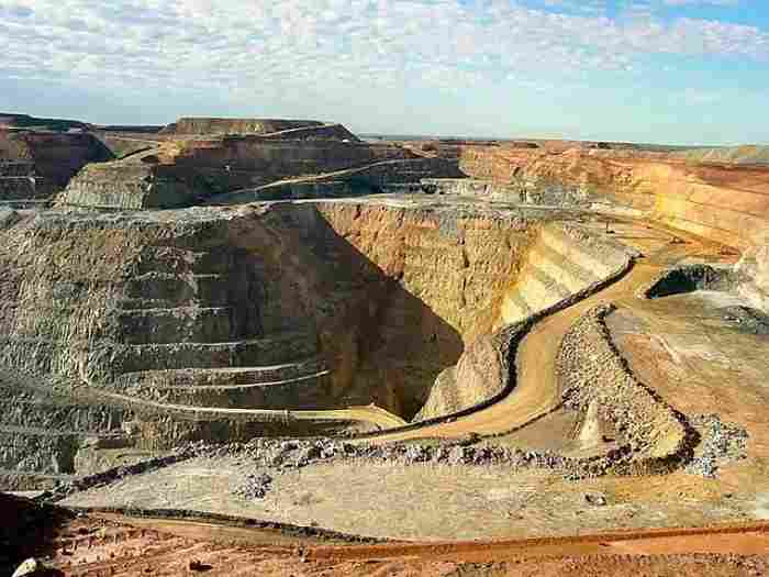 Le Niger ferme des mines d'or gérées par une entreprise chinoise en raison d'une catastrophe environnementale