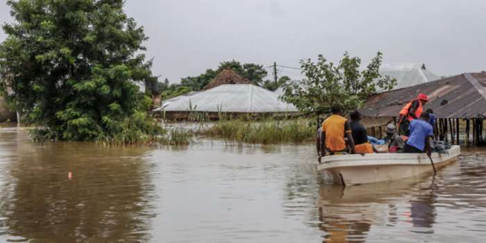 Les vents violents et la pluie endommagent les maisons et provoquent plus d'inondations en Tanzanie